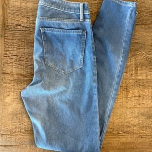 8 Tall Old Navy High-Rise Rockstar Super Skinny Jeans